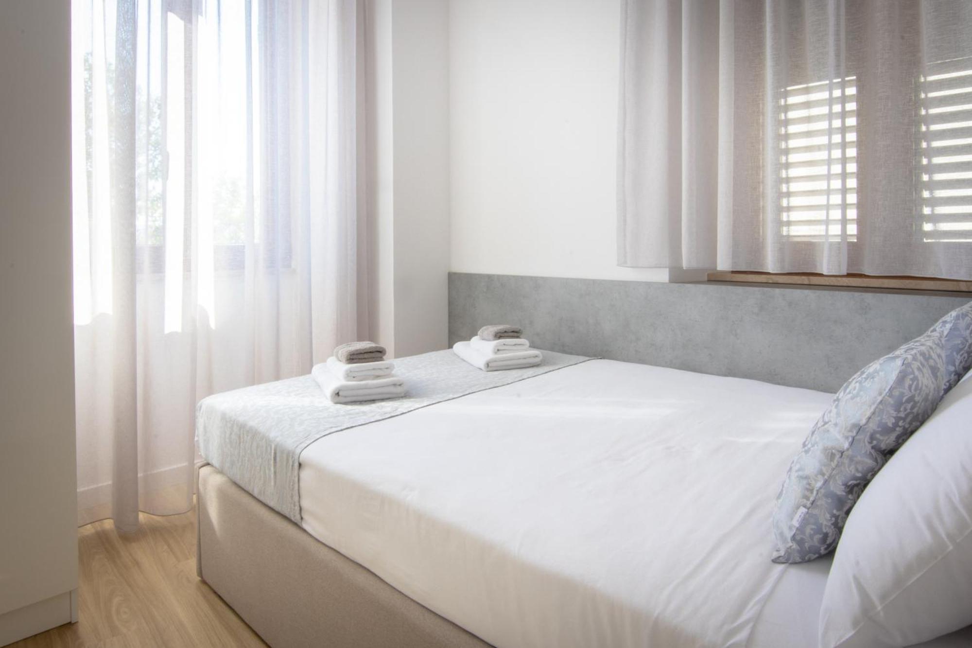 Bed & Breakfast Portun In The Center Baska Voda Exterior photo
