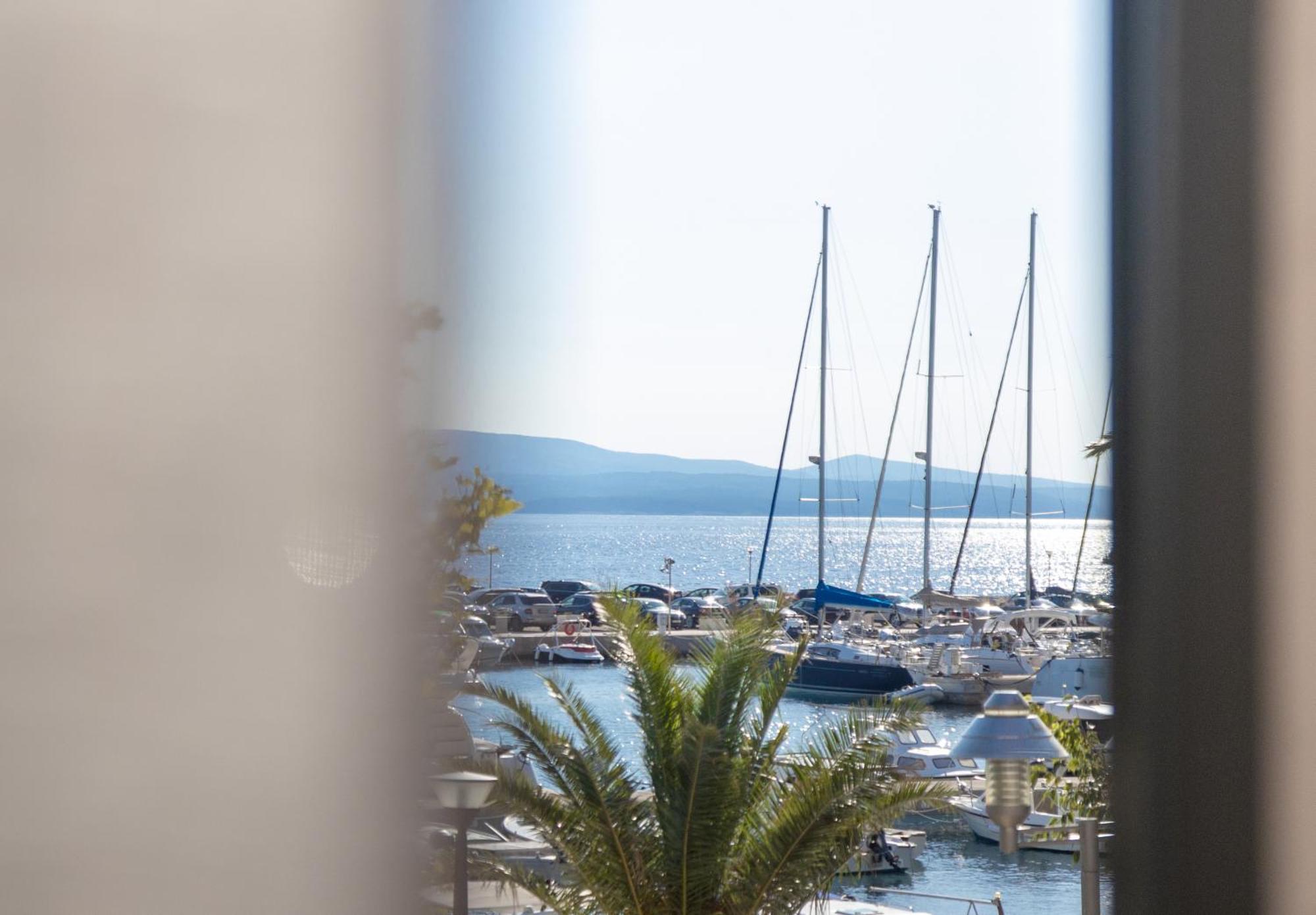 Bed & Breakfast Portun In The Center Baska Voda Exterior photo