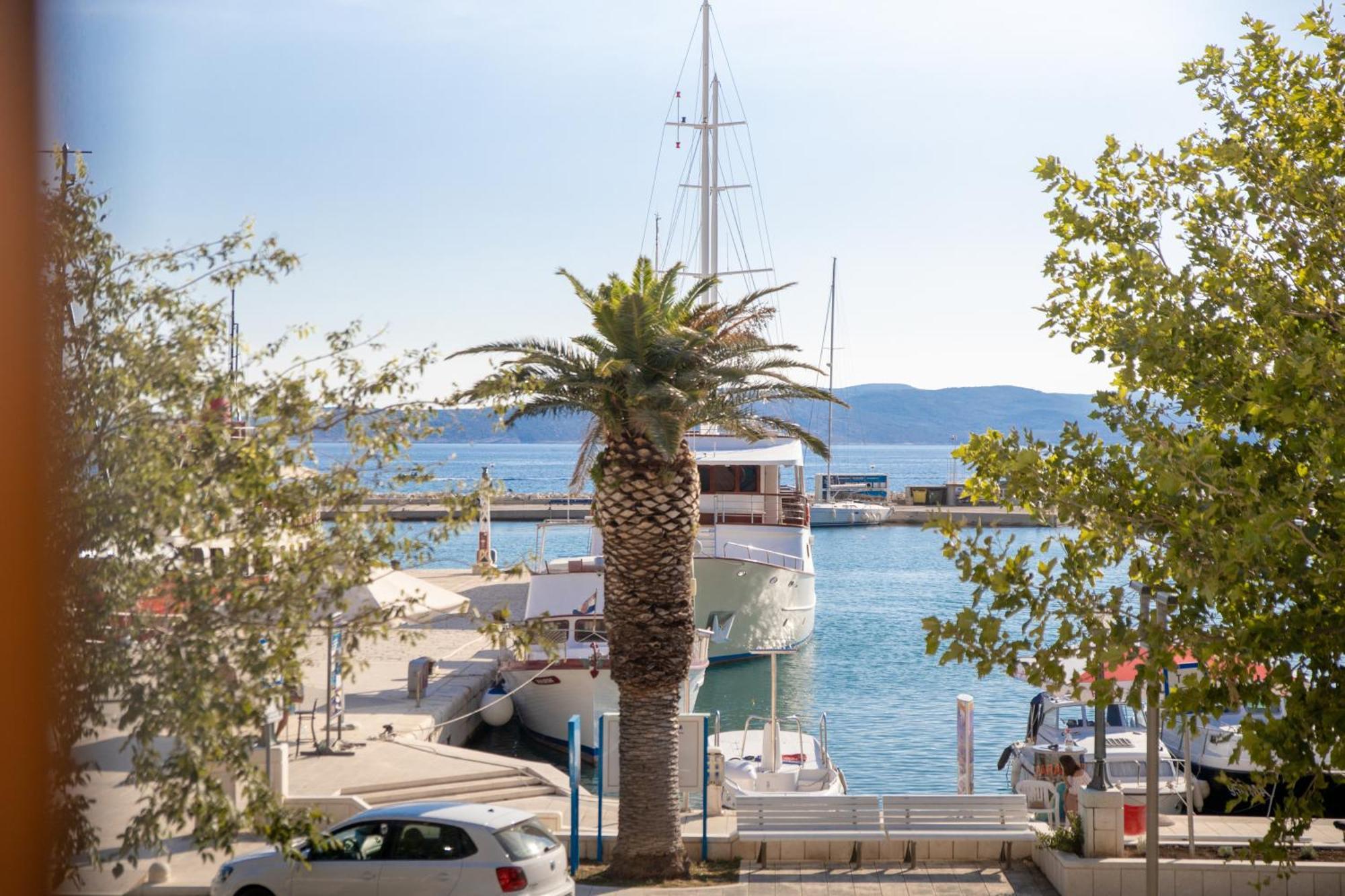 Bed & Breakfast Portun In The Center Baska Voda Exterior photo